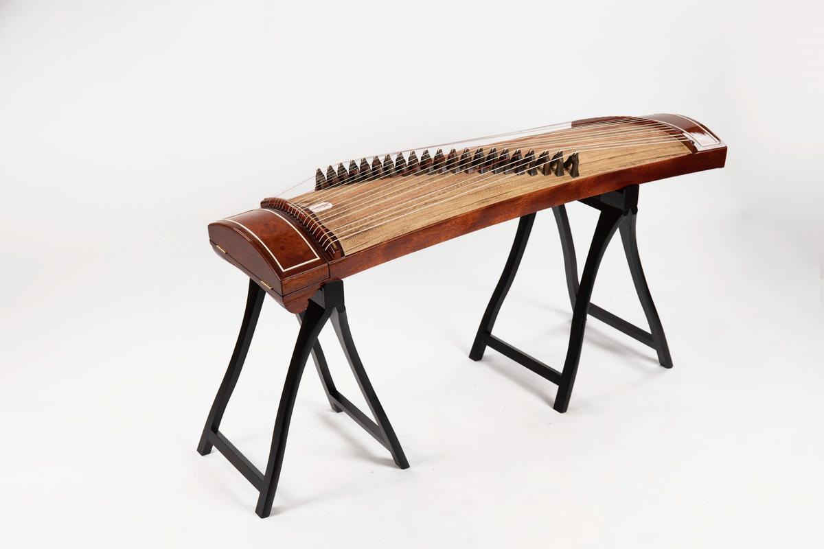 三十年专注，一弦传心 源头厂家的古筝传承与承诺